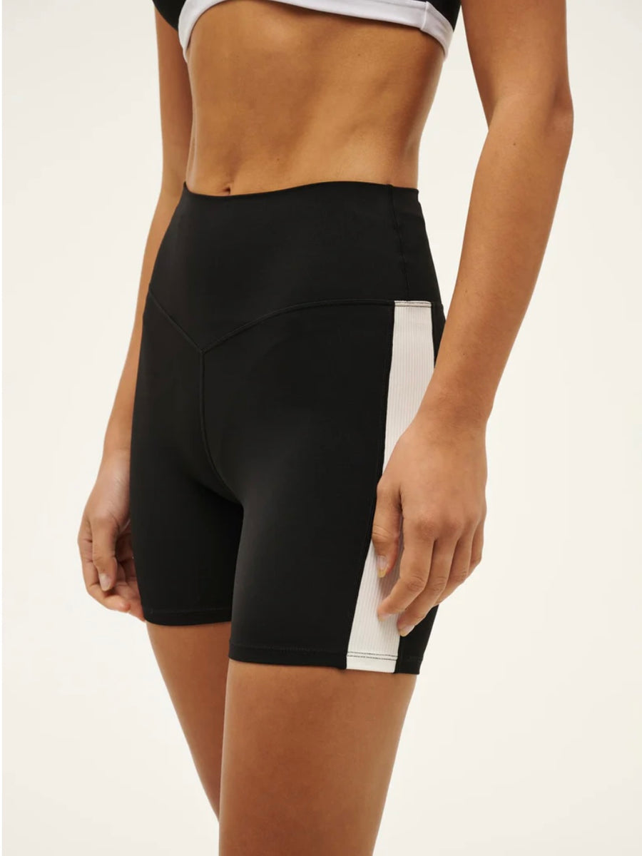 Freeplay 5" Bike Short - Black & Optic White